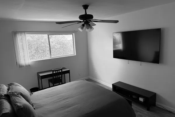 Blackburn Sober Apartments in West Los Angeles, photo 12