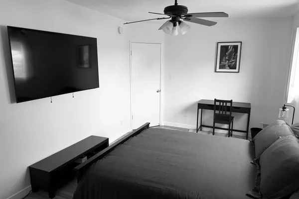 Blackburn Sober Apartments in West Los Angeles, photo 13