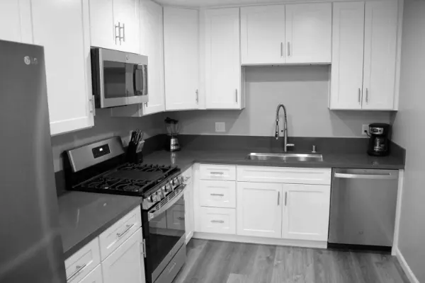 Blackburn Recovery sober living home in Mar Vista, photo 18