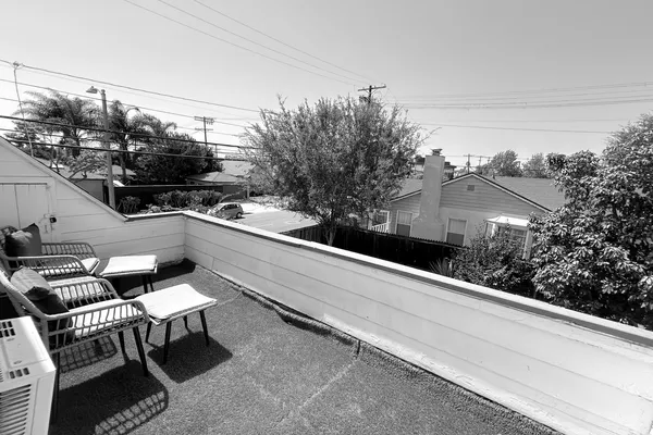 Blackburn Recovery sober living home in Mid City, photo 6